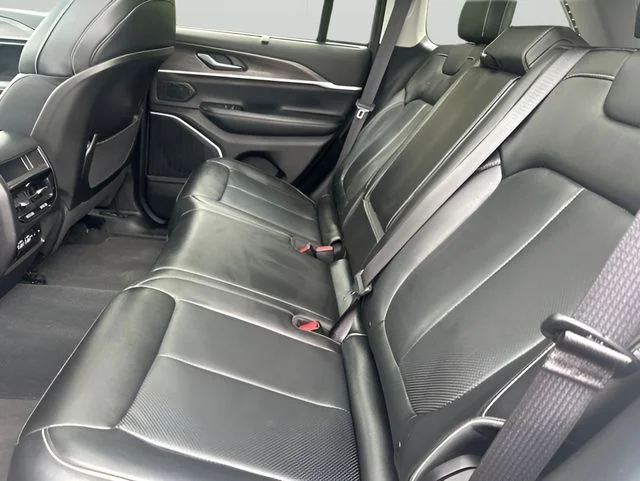Used 2022 White Jeep 4xe image 30