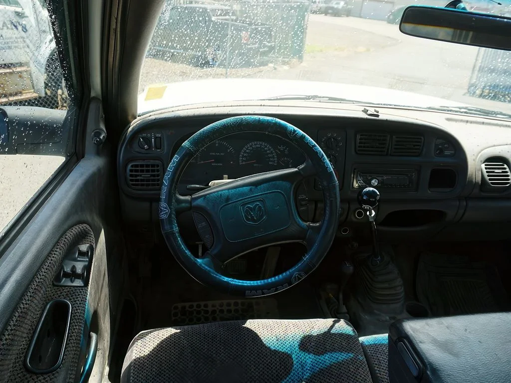 1999 Dodge Ram Pickup ST - Photo 16