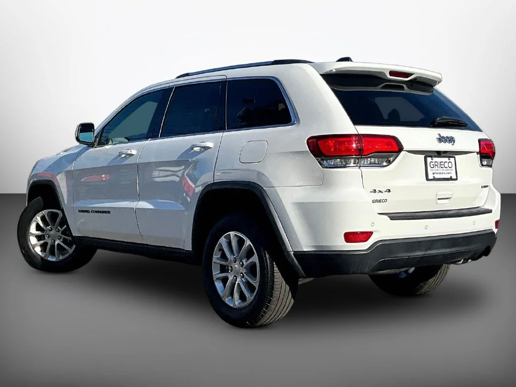 Used 2021 White Jeep Laredo E image 5