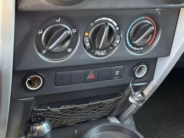 Used 2009 Silver Jeep X image 16
