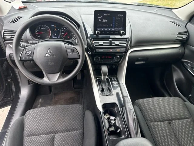 Used 2024  Mitsubishi  image 15