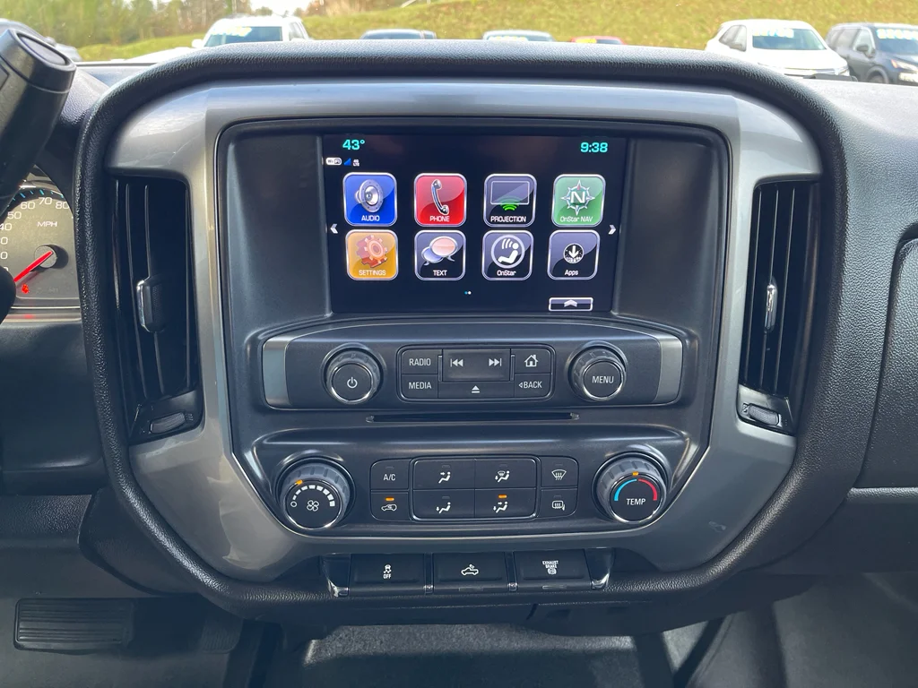 2018 Chevrolet Silverado 3500HD LT - Photo 17