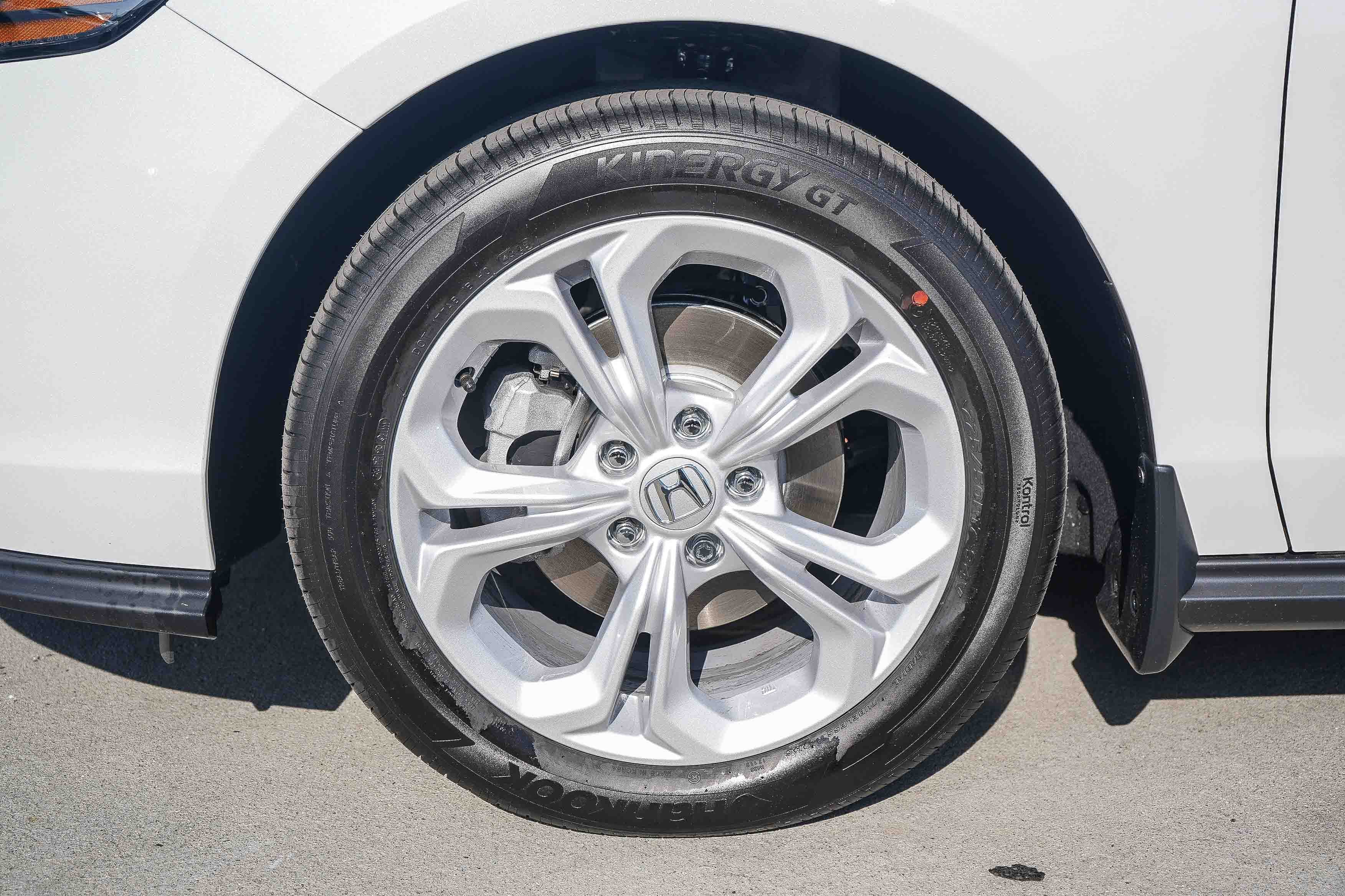New 2026 Platinum White Pearl Honda LX image 11