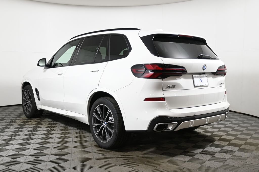 Used 2026 White BMW xDrive40i image 5