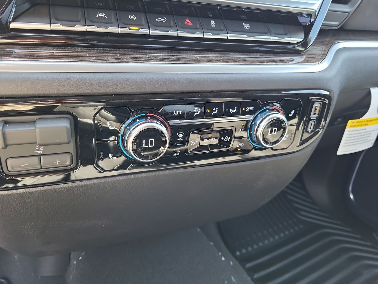 New 2026 Sterling Metallic GMC Elevation image 41