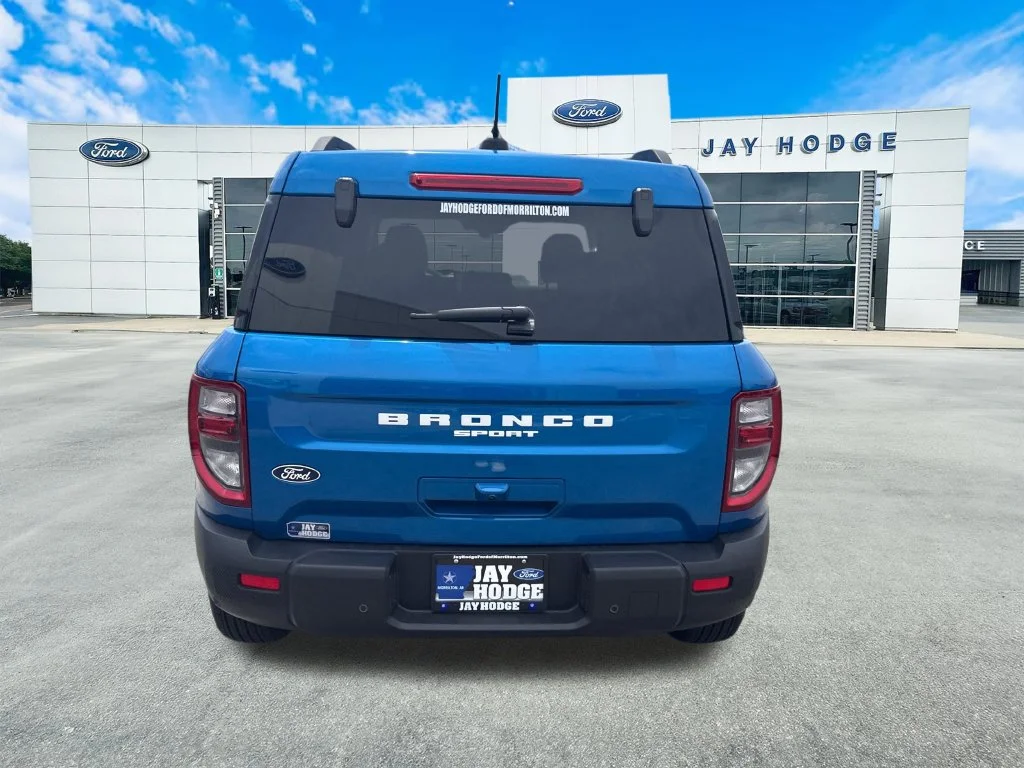 New 2026 Velocity Blue Metallic Ford Big Bend® image 5