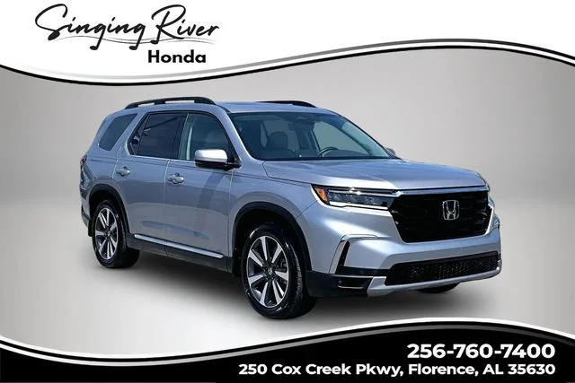 2025 Honda Pilot Touring 2WD's photo