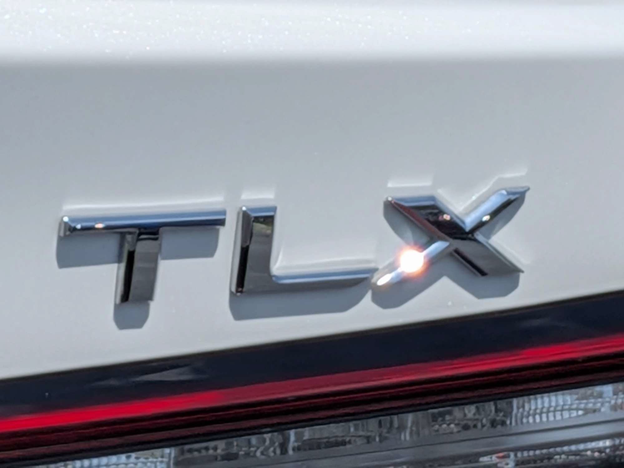 Used 2025 Platinum White Pearl Acura Technology Package image 48