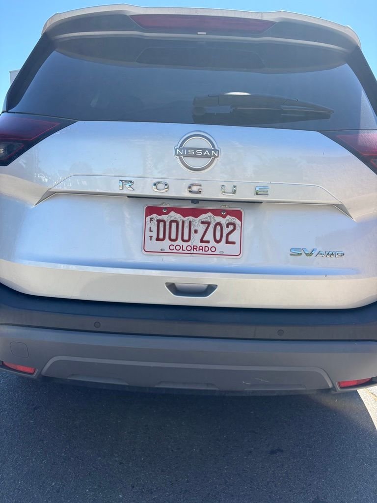 Used 2023 Silver Nissan SV image 13