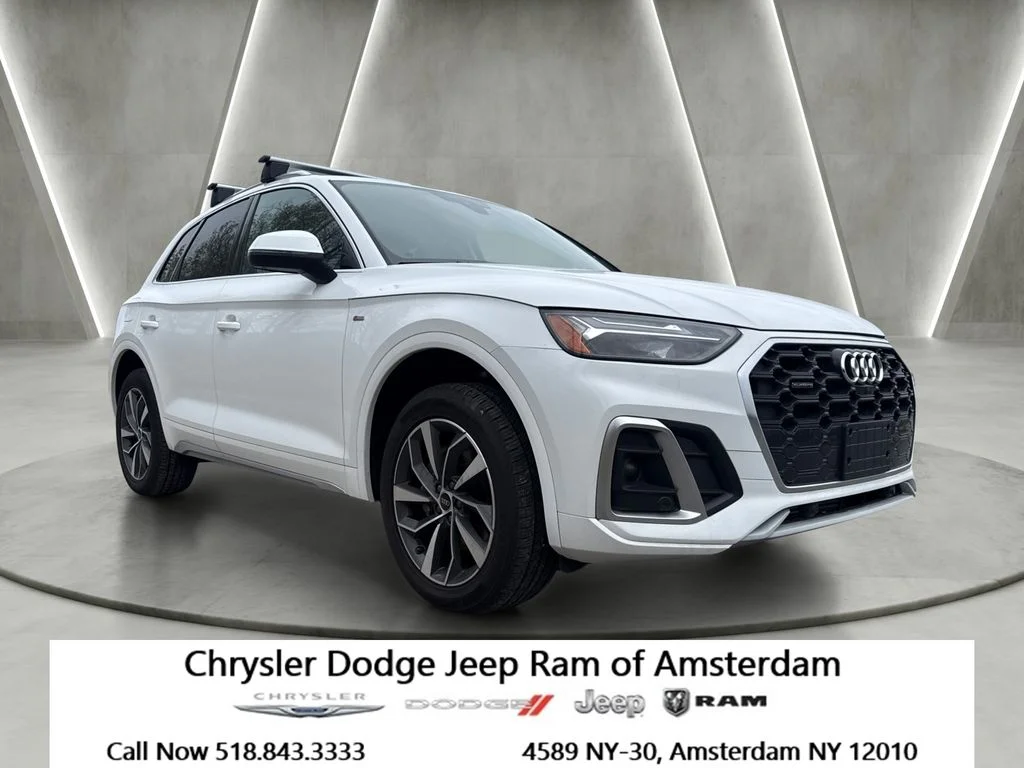 2024 Audi Q5 45 Premium Plus's photo