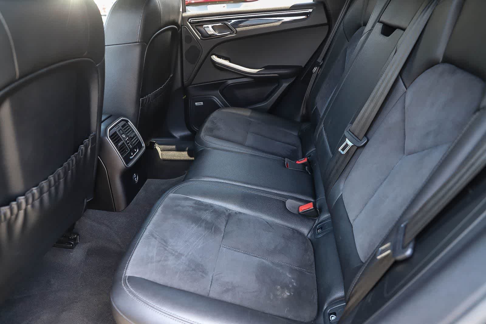 Used 2020 Silver Porsche  image 24