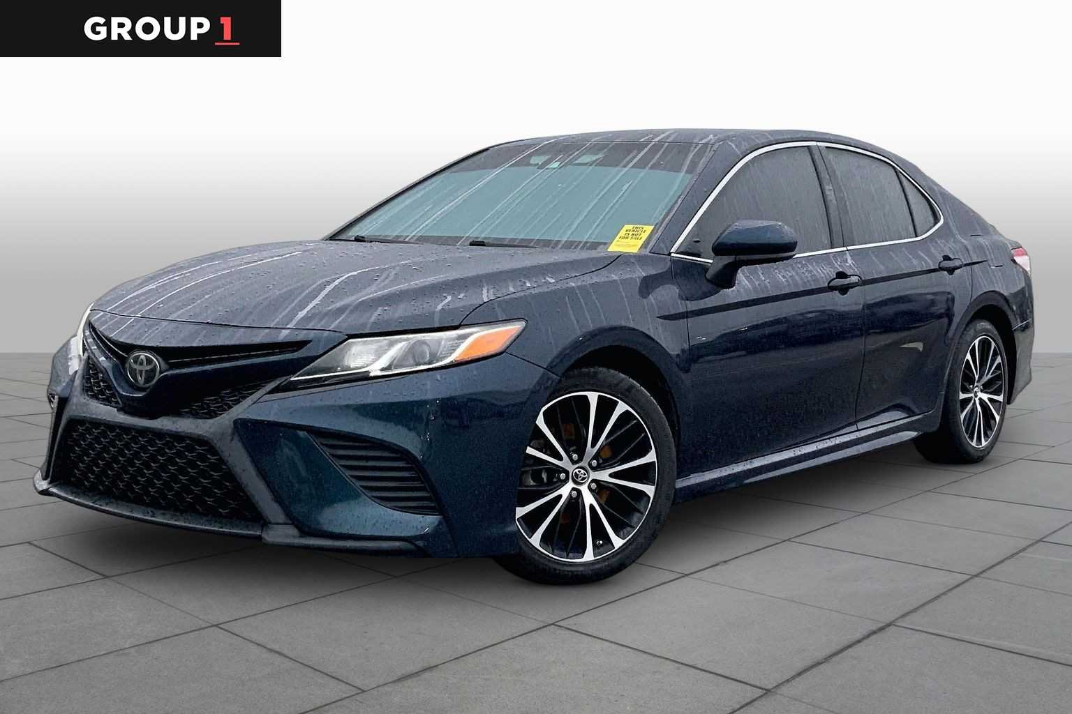 2018 Toyota Camry SE