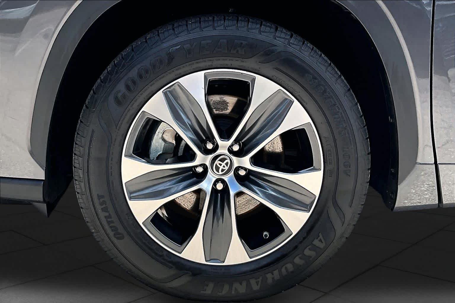 Used 2023 Magnetic Gray Metallic Toyota XLE image 11