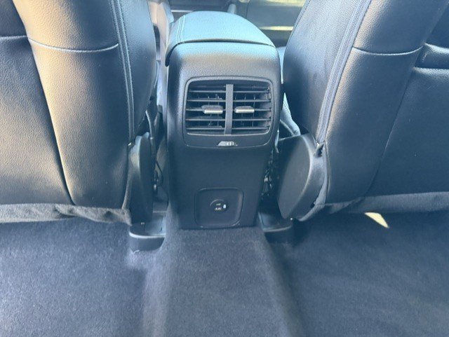 Used 2022 Black Metallic Ford SEL image 25