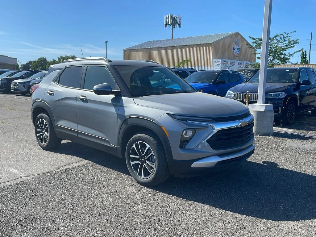 2025 Chevrolet Trailblazer LT AWD's photo