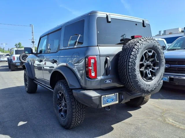 New 2026 Carbonized Gray Metallic Ford Badlands image 4