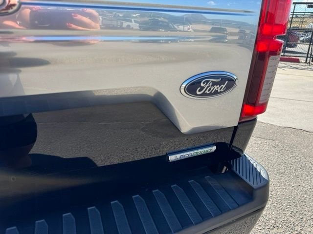 Used 2018 Shadow Black Ford Limited image 23