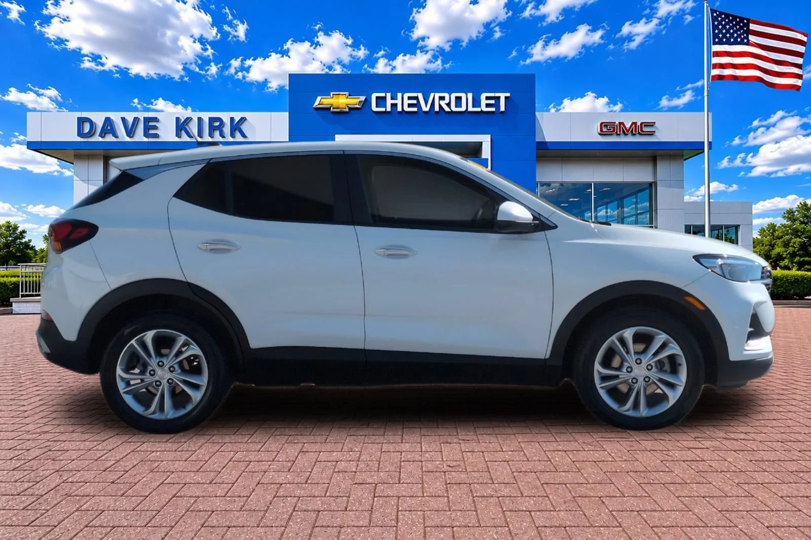 Used 2023 SUMMIT WHITE Buick Preferred image 2