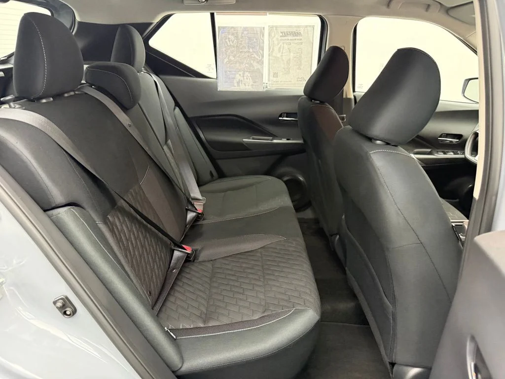 Used 2024 Gray Nissan SV image 31