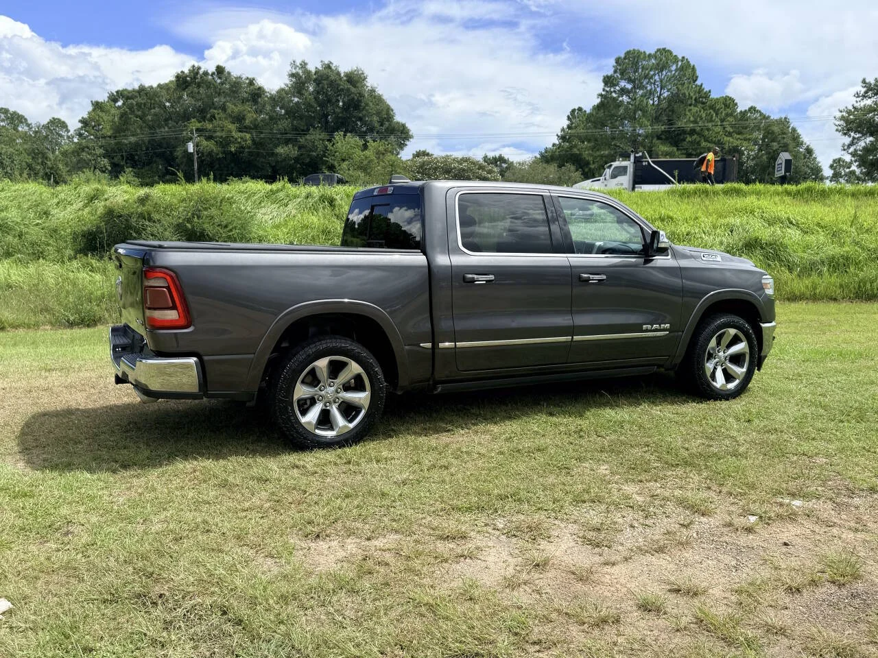 Used 2019 Silver RAM Limited 4x4 4dr Crew Cab 5.6 ft. SB Pickup image 5