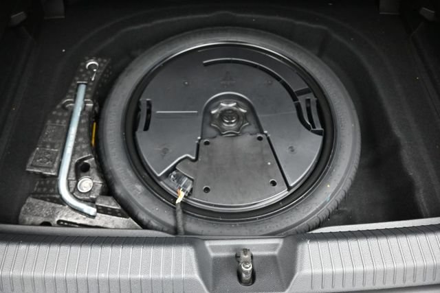 Used 2023 Gray Volkswagen Autobahn image 16