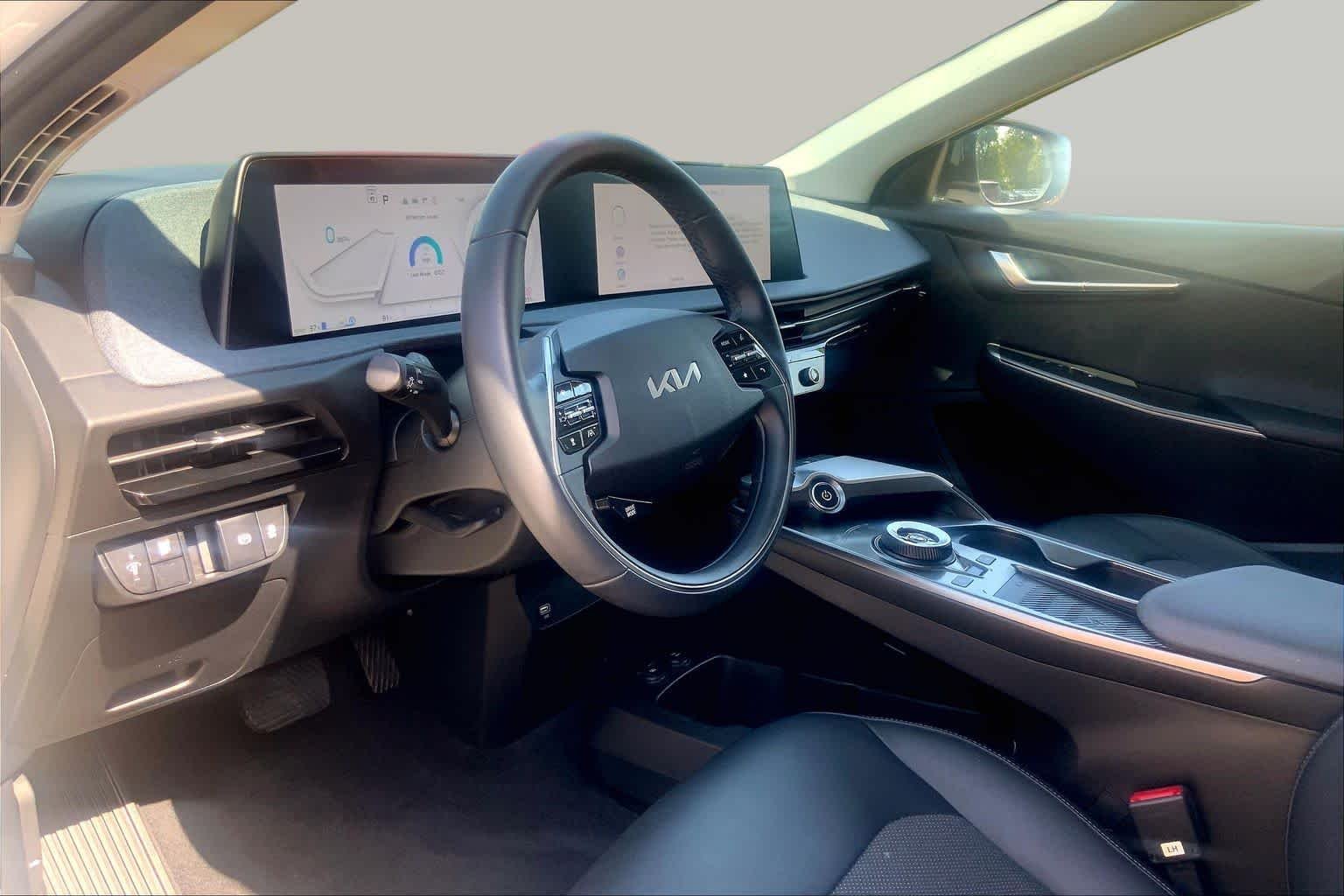 Certified Used 2024 Snow White Pearl Kia Light Long Range image 15