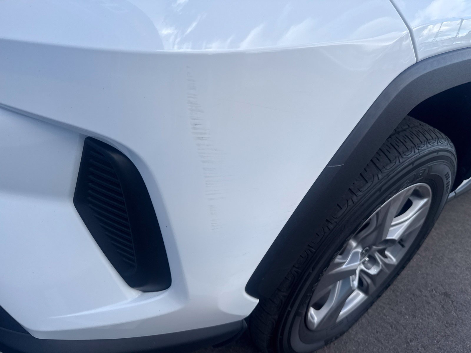 Used 2024 White Toyota XLE image 11