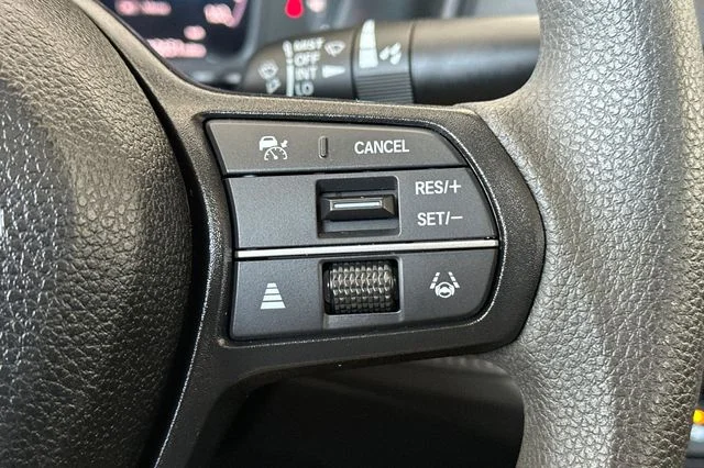 Certified Used 2025 Canyon River Blue Metallic Honda SE image 27