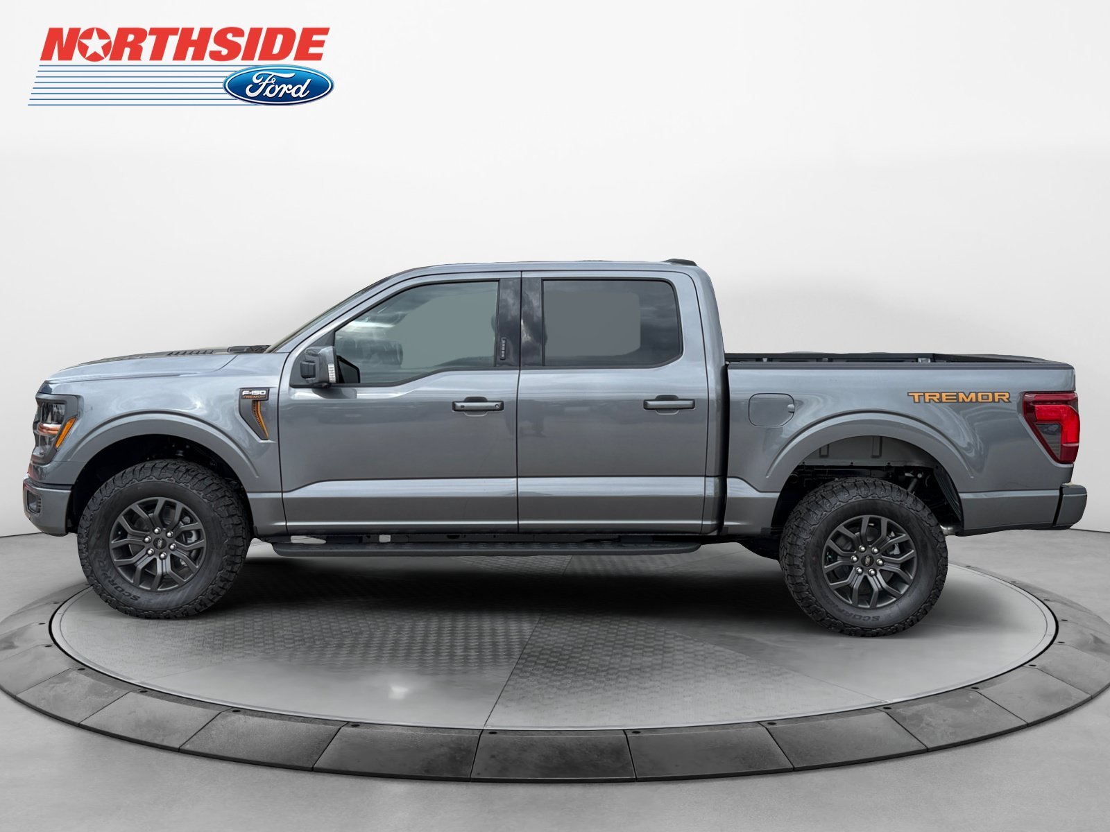 New 2026 Carbonized Gray Metallic Ford Tremor image 4