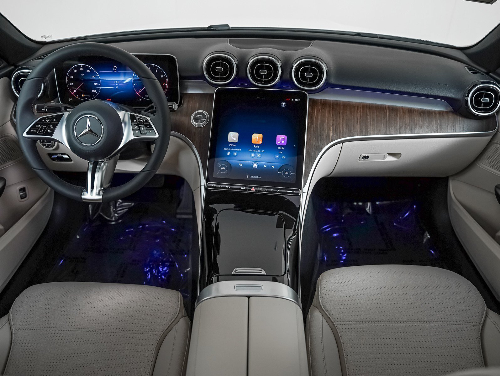 New 2026 Polar White Mercedes-Benz C 300 image 9