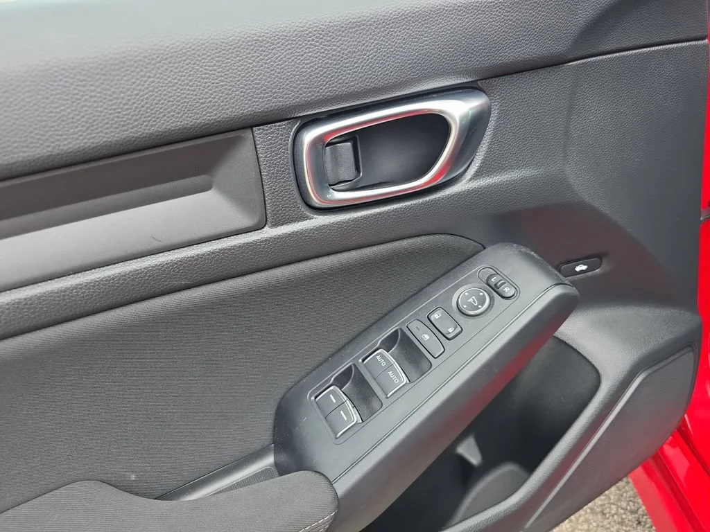 Certified Used 2025 Rallye Red Honda 4D SPORT image 45