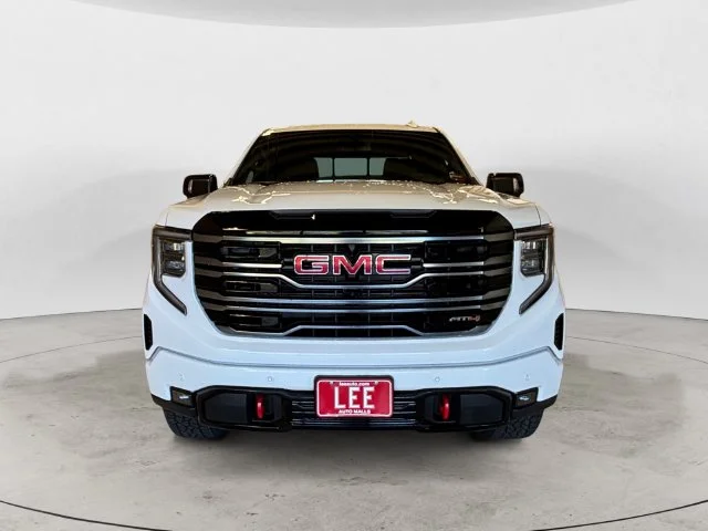 New 2026 White GMC AT4 image 9