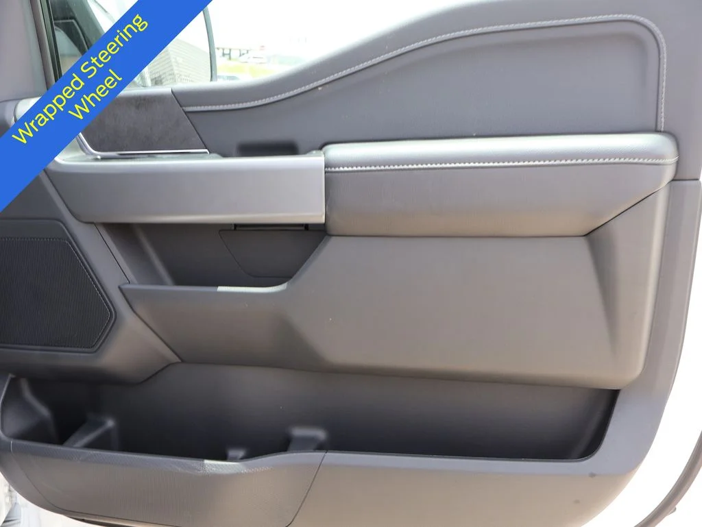 New 2026 Oxford White Ford XLT image 9