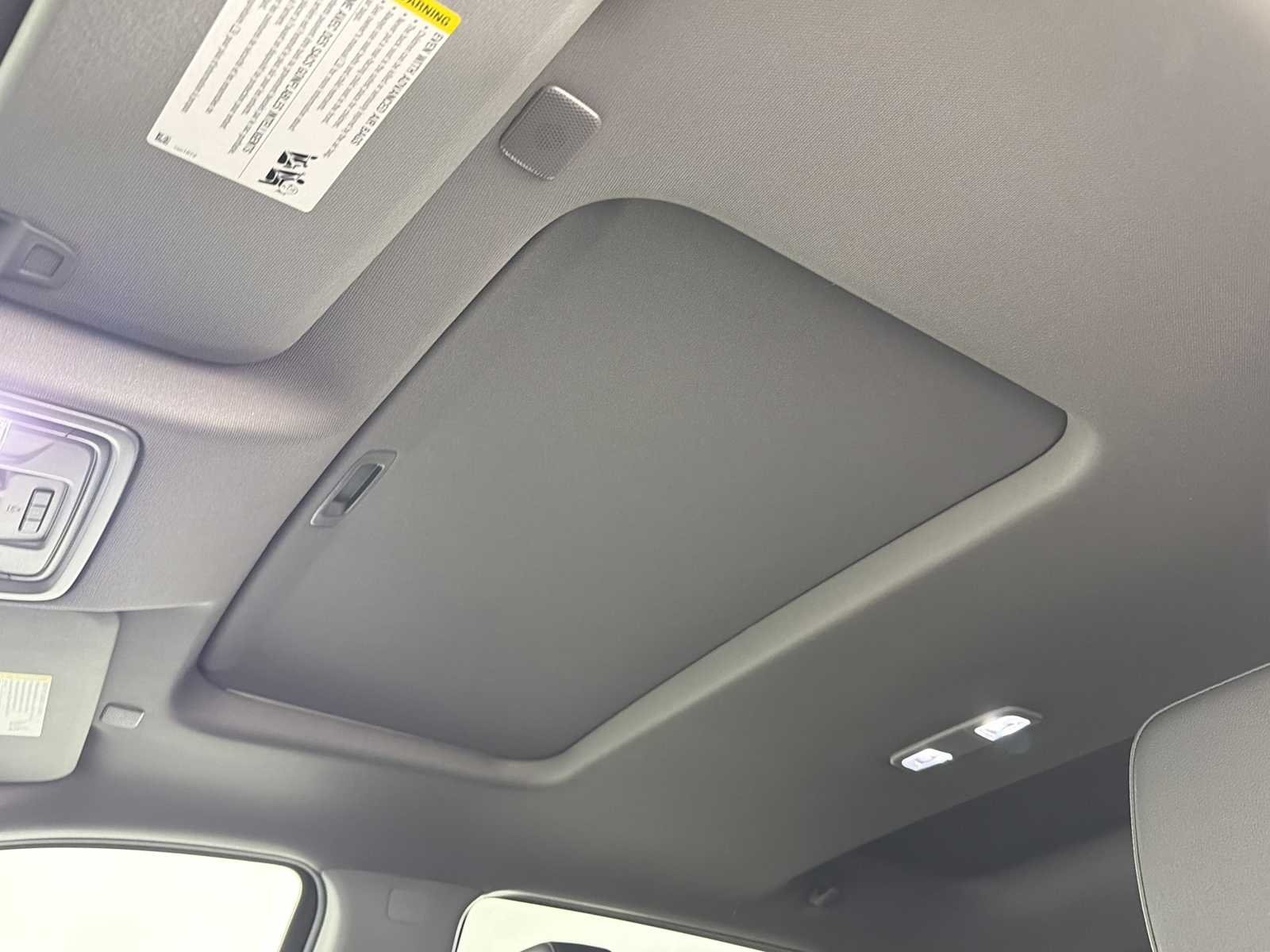 New 2026 Onyx Black GMC Elevation image 31