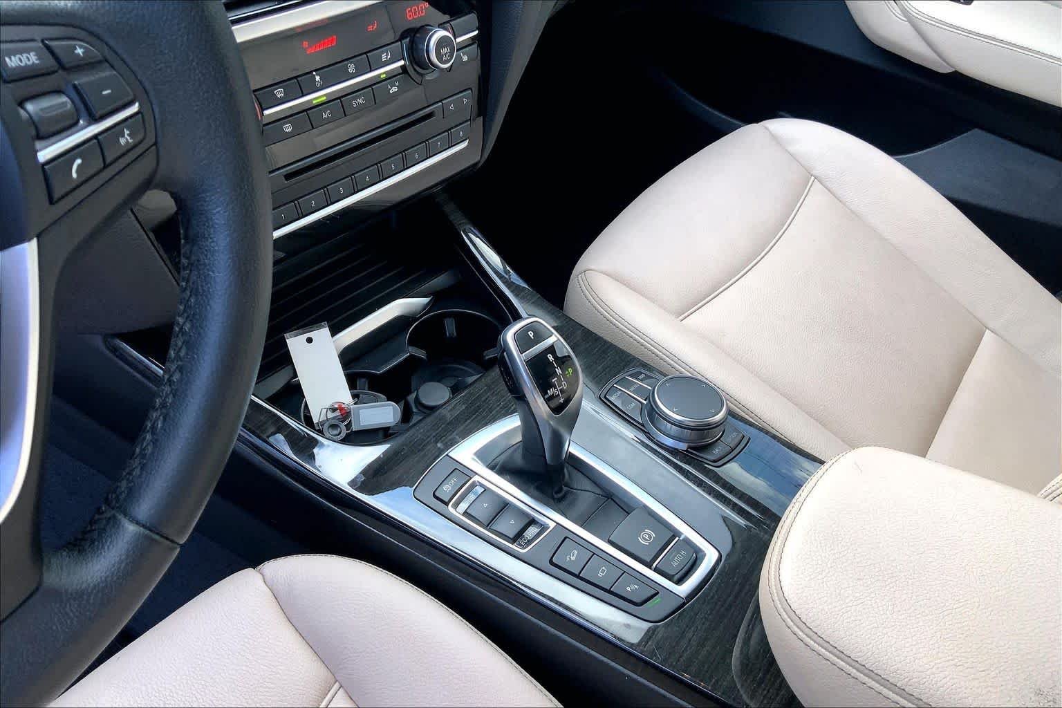 Used 2017 Alpine White BMW xDrive28i image 16