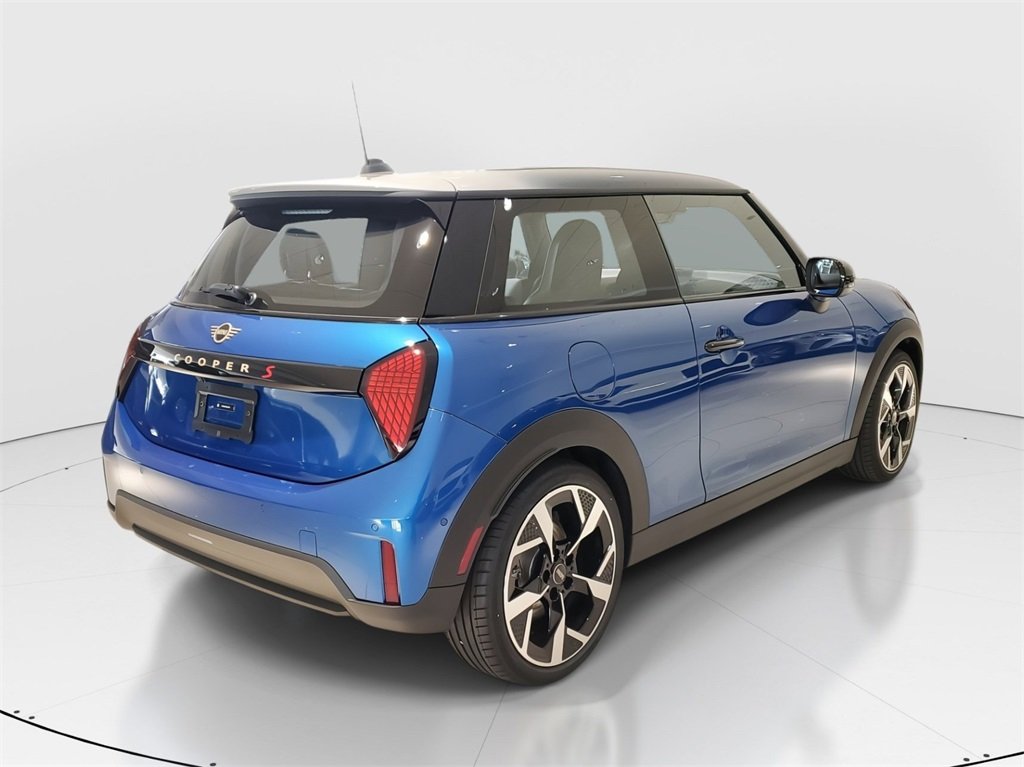 2025 Mini Cooper Hardtop S photo 3