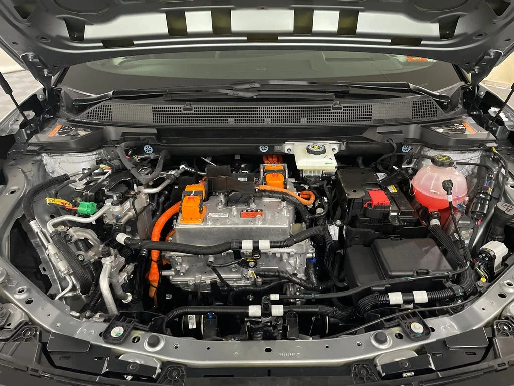 New 2025 Sterling Gray Metallic Chevrolet RS image 39