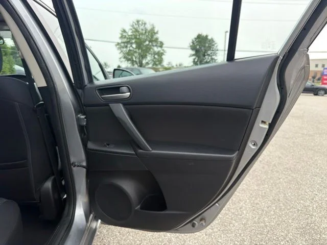 Used 2013 Silver Mazda i Touring image 26
