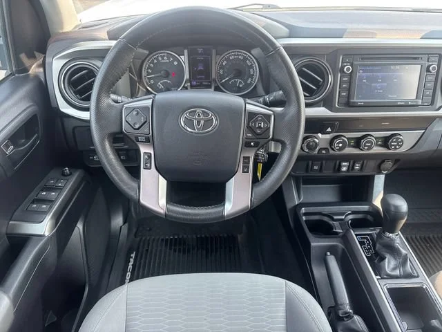 Used 2019 White Toyota SR5 V6 image 16