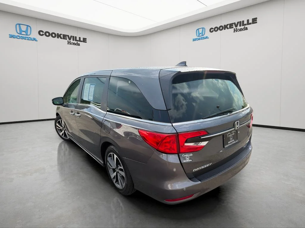 Used 2024 Modern Steel Metallic Honda Touring image 8