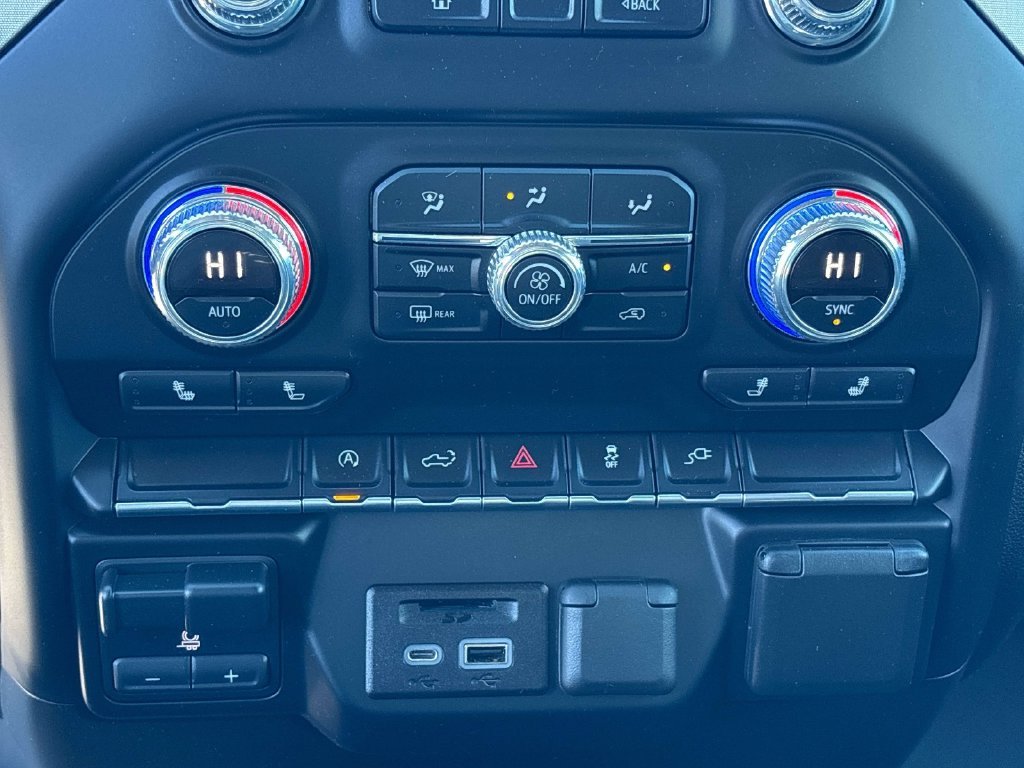 Used 2019 Silver GMC SLE image 27