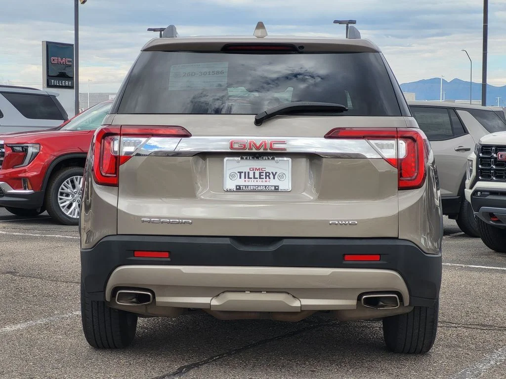 Used 2023 LIGHT STONE METALLIC GMC SLT image 6