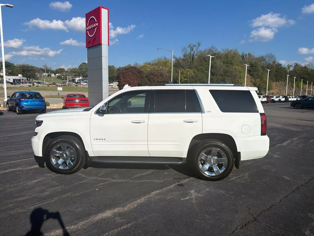 Used 2016 SUMMIT WHITE Chevrolet LTZ image 4
