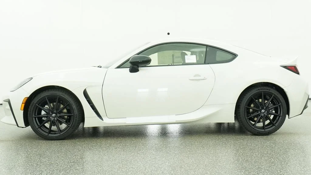 New 2026 Halo Toyota GR86 Premium image 13
