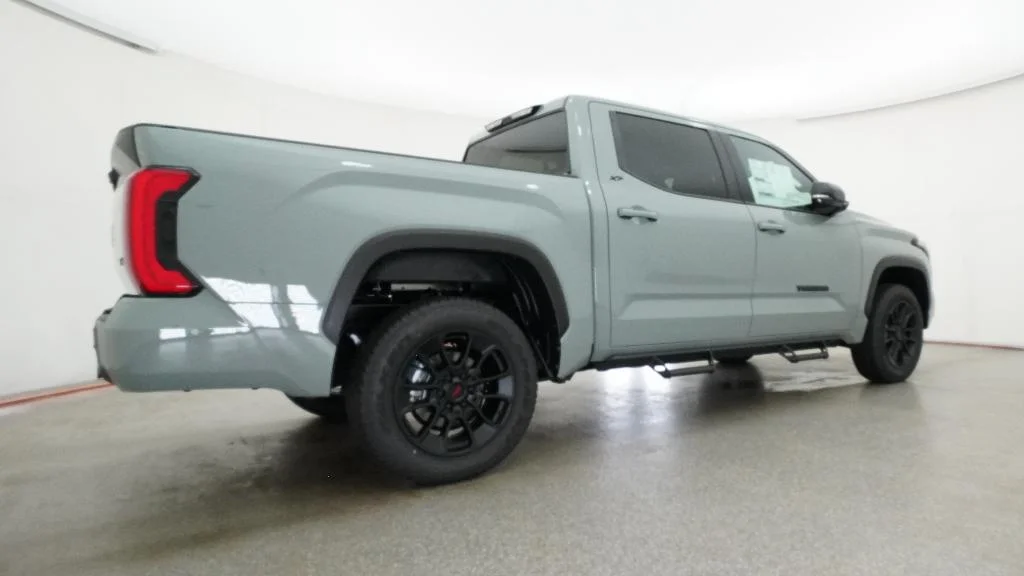 New 2026 Lunar Rock Toyota SR5 image 17