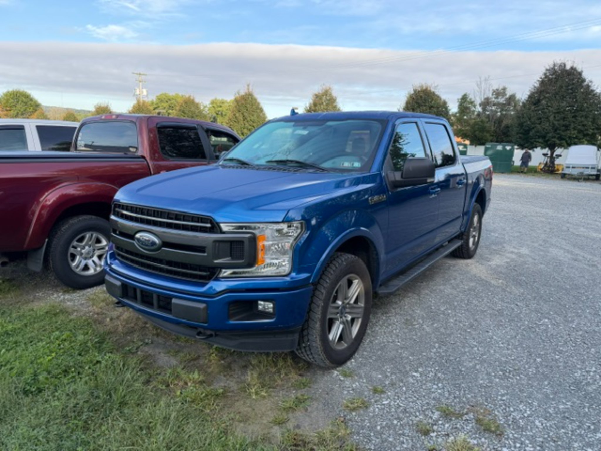 Used 2018 Lightning Blue Ford XLT image 2