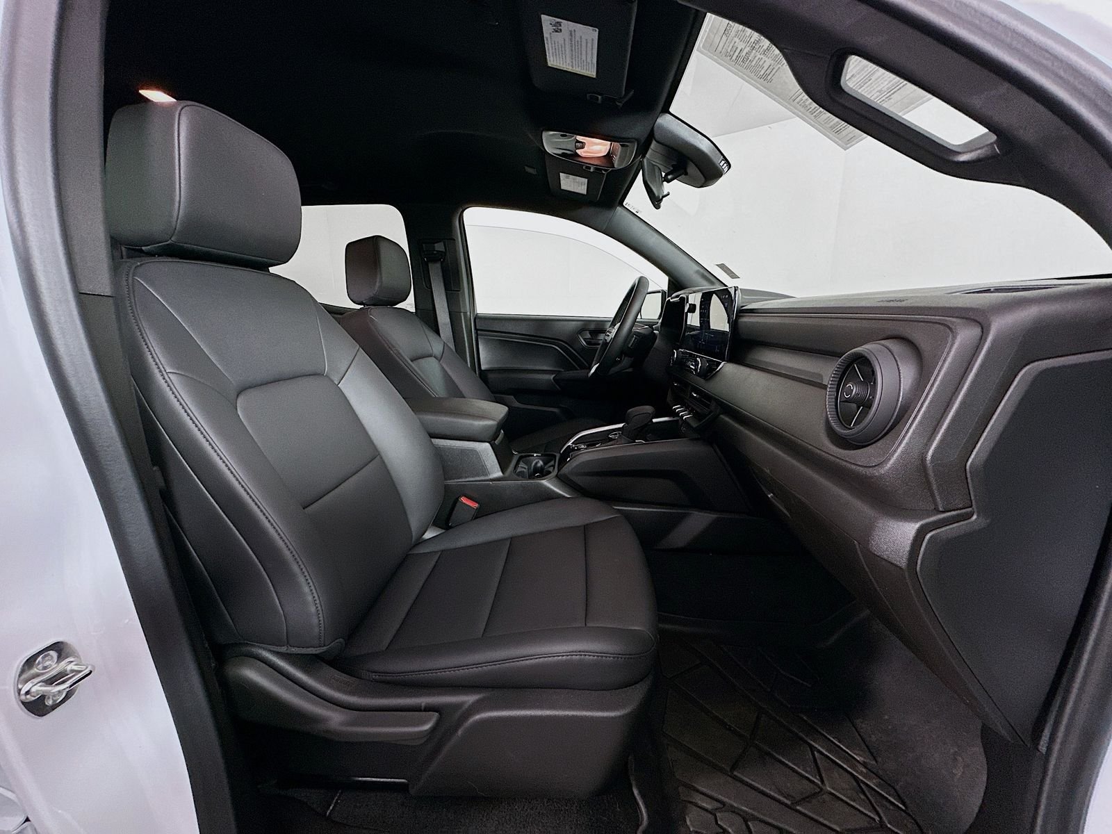 Used 2026 Summit White Chevrolet Trail Boss image 29