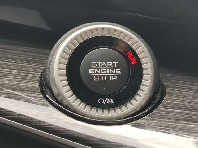 Used 2022 Black Jeep Series III image 38