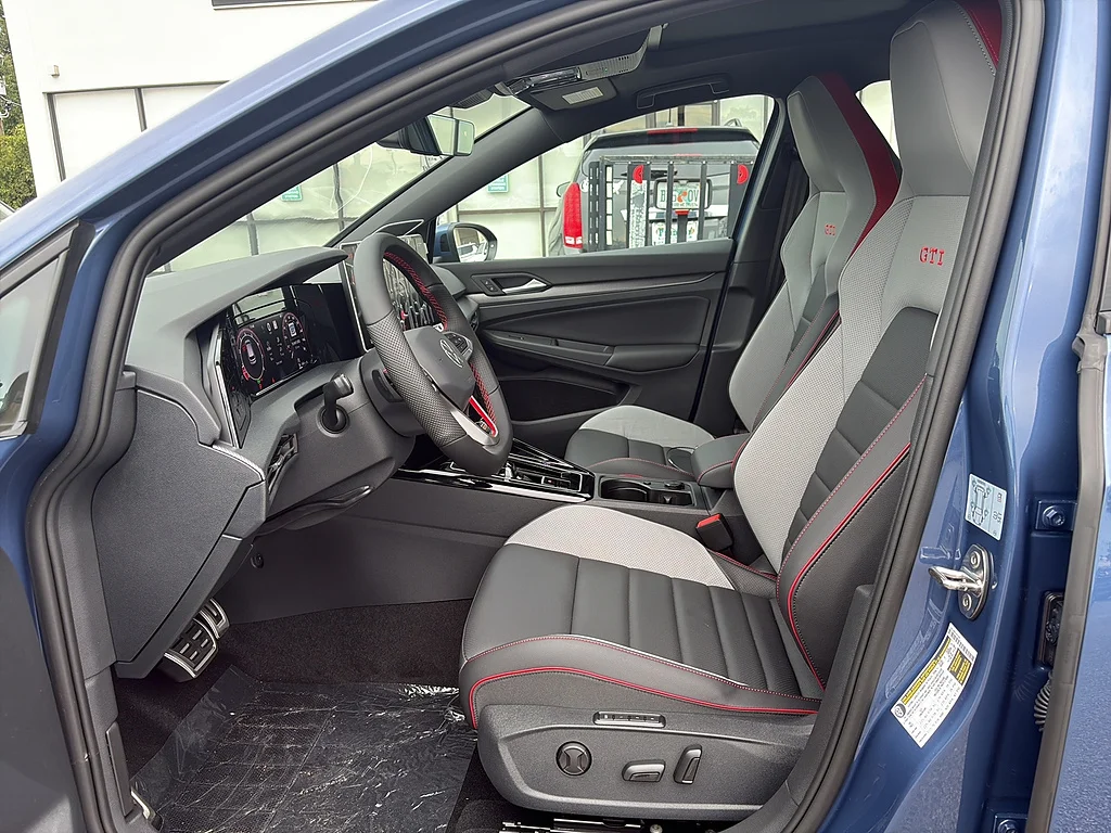 New 2026 Slate Blue Metallic Volkswagen 2.0T SE DSG image 13