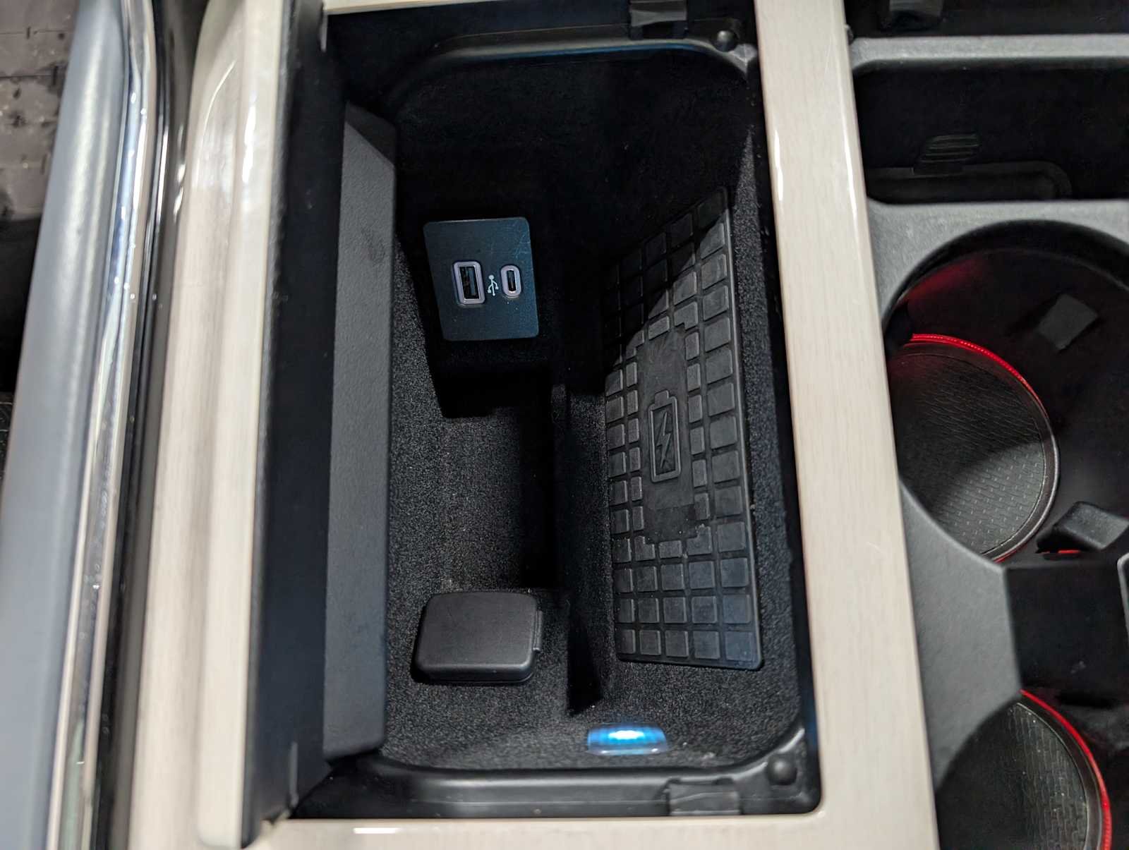 Used 2021 Chroma Crystal Blue Lincoln Black Label image 33